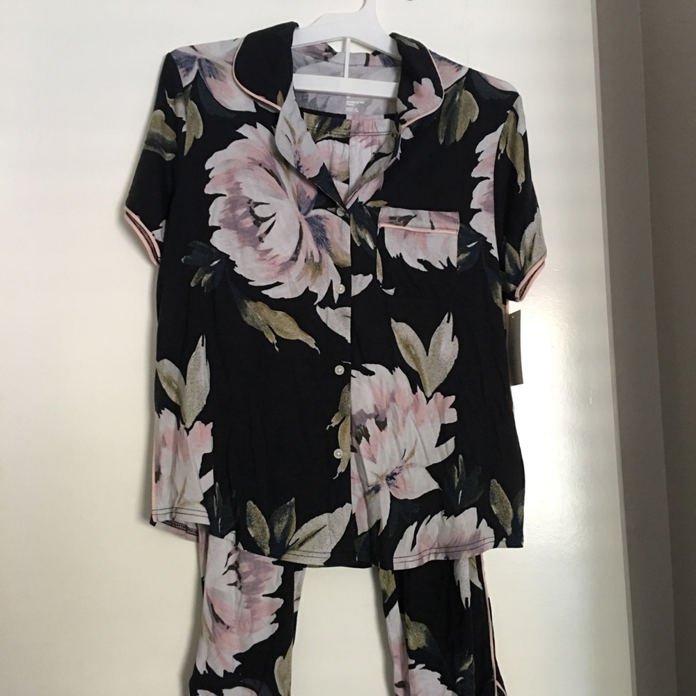 BRAND NEW PAJAMA SET